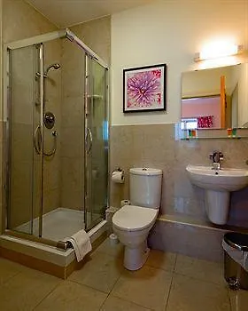Апарт-отель Jameson Court Apartments Голуэй